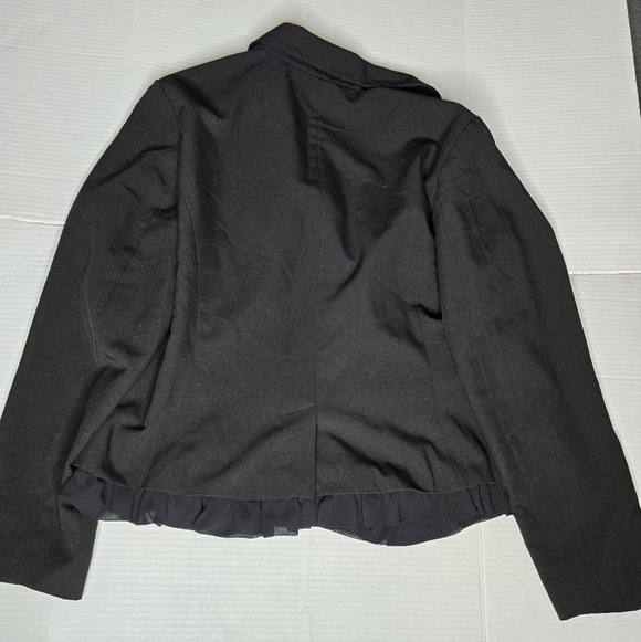 Darjoni Ruffle Edged Blazer - Picture 3 of 3